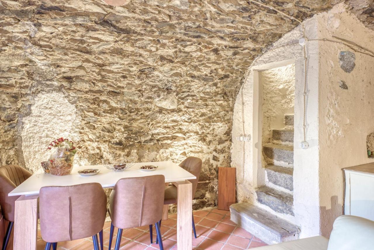 Maison Enchantée Capo di Ponte Esterno foto