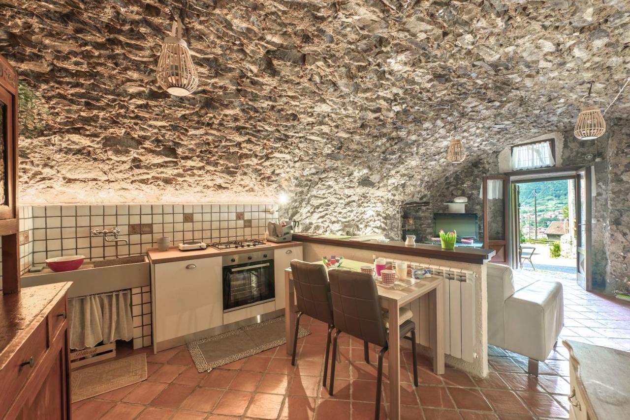 Maison Enchantée Capo di Ponte Esterno foto